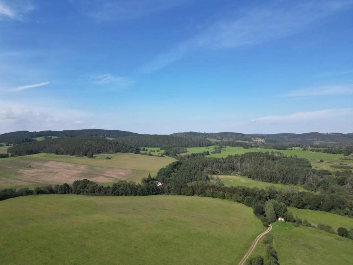 Penzion U Svarcu Zduchovice ภายนอก รูปภาพ
