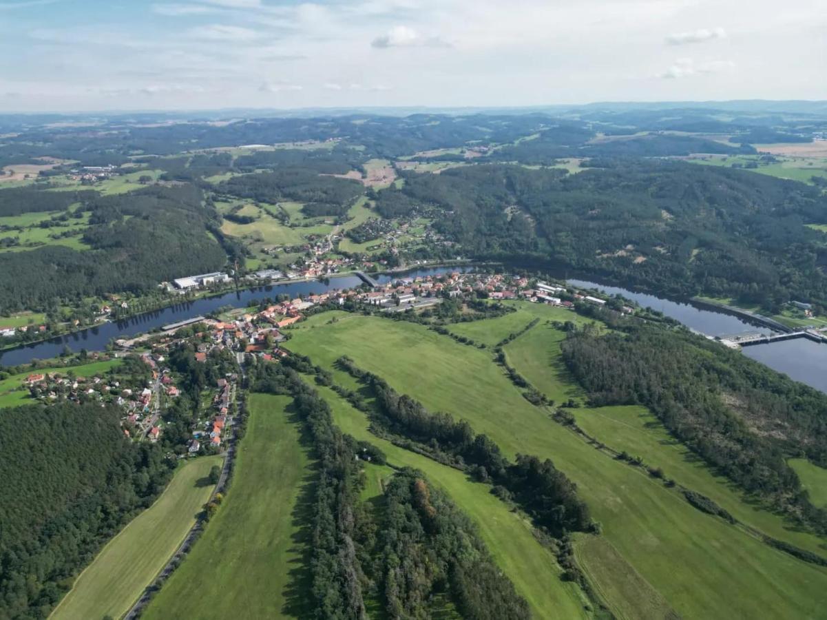 Penzion U Svarcu Zduchovice ภายนอก รูปภาพ