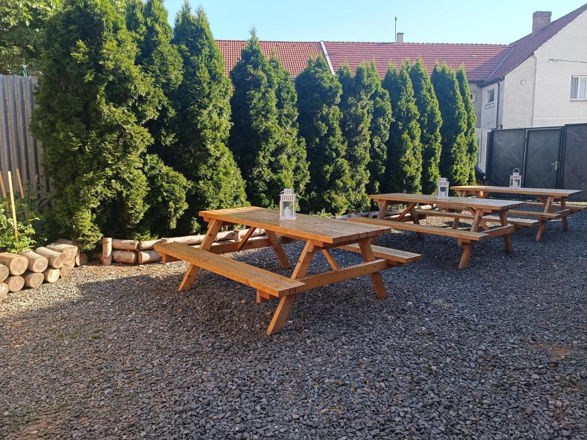 Penzion U Svarcu Zduchovice ภายนอก รูปภาพ